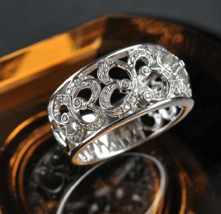 银饰要怎么清洗会变亮,银饰品如何清洗发亮