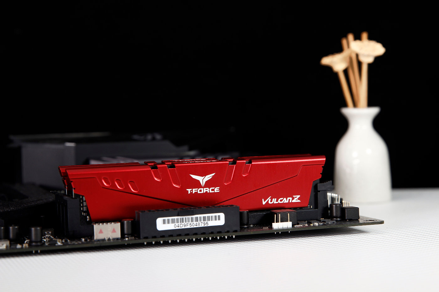 十铨火神和冥神哪个好,十铨火神ddr43200怎么样