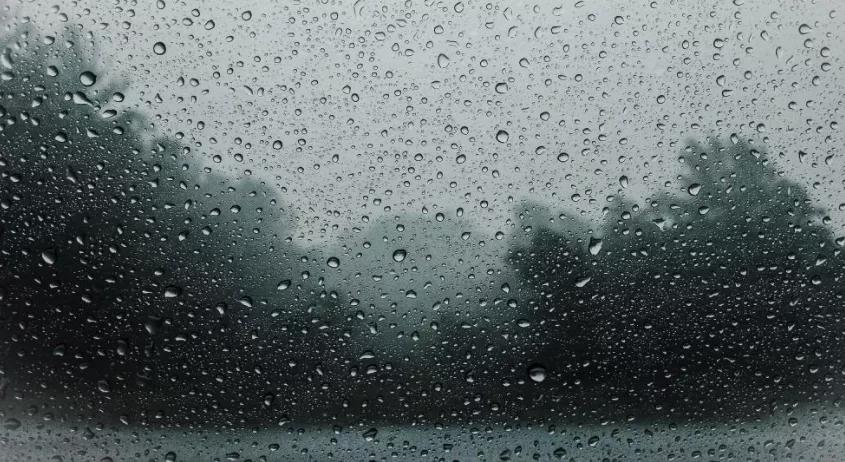 当你的友情出现了第三者,当一段感情中出现了第三者