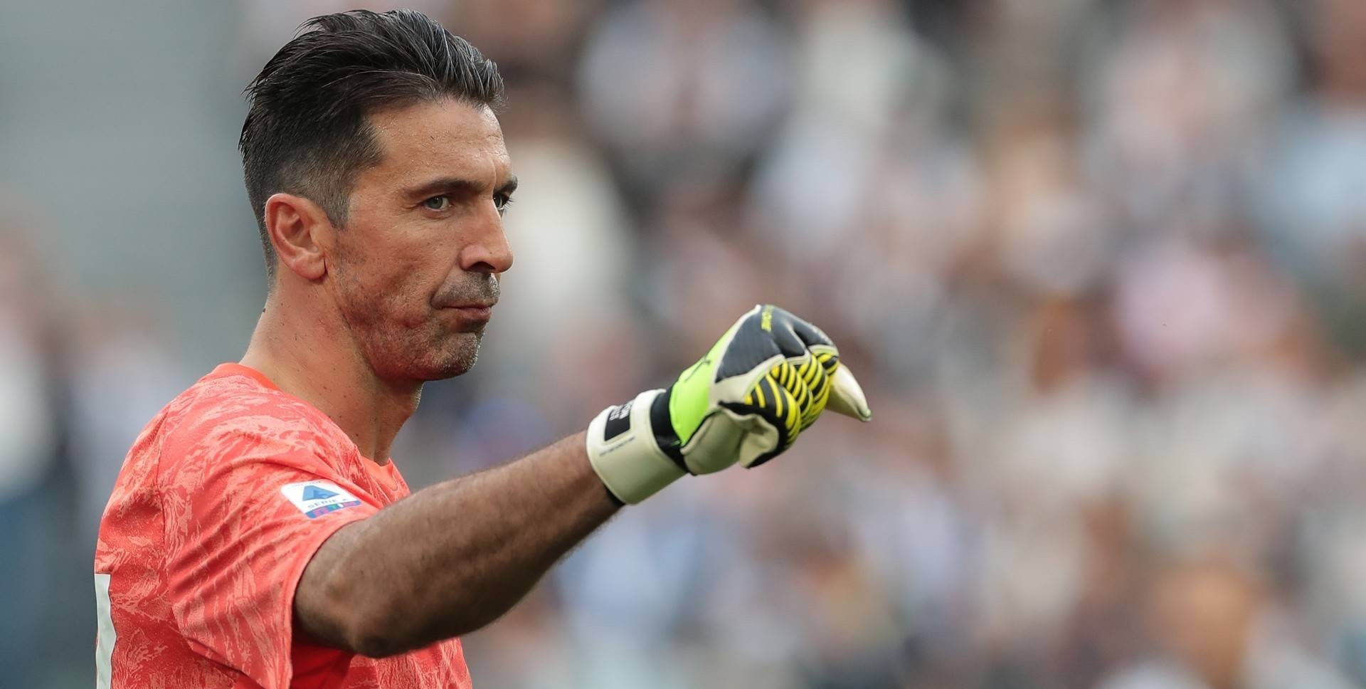 c罗迎尤文生涯百球里程碑,尤文图斯祝贺c罗新的启程