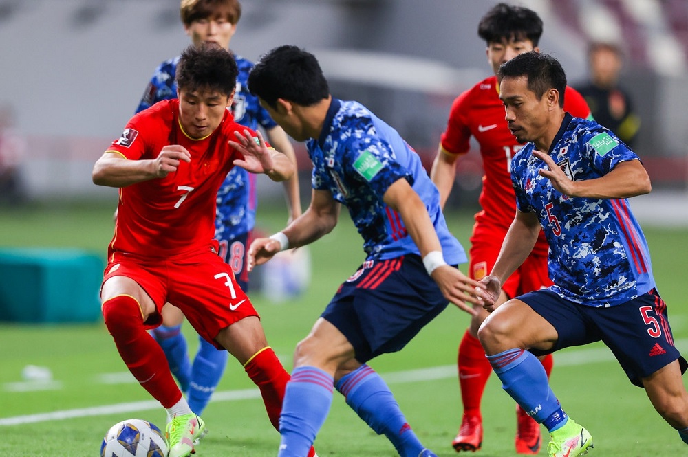 赢下越南!国足头号球星霸气喊话,击败皇马有信心,队友鼓掌欢迎