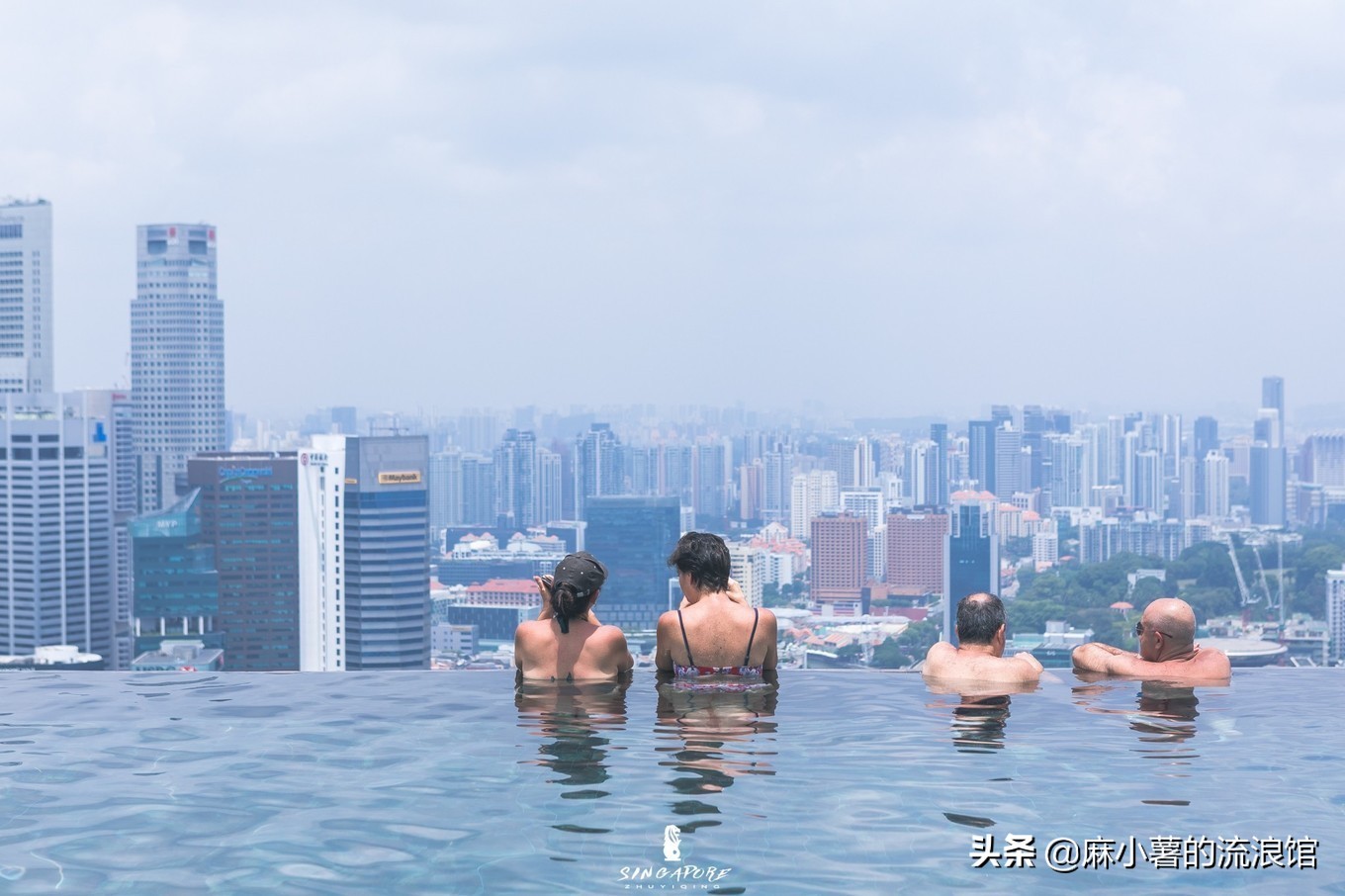 新加坡最豪华的体验,金沙酒店楼顶无边泳池,只有住一晚才能享受