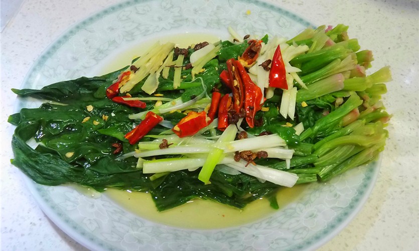 菠菜油泼面的做法,菠菜怎么油泼好吃