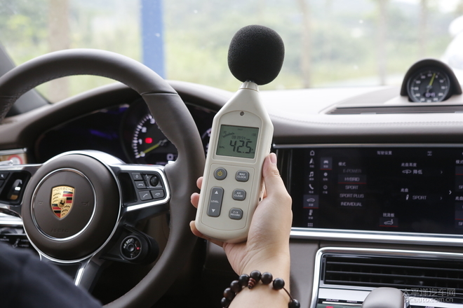 保时捷panamera混动深度测试 (全新保时捷panamera4s 2.9t试驾感受)