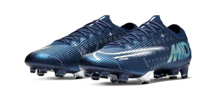 耐克足球鞋童真款足球鞋,阿迪达斯足球鞋和耐克足球鞋区别