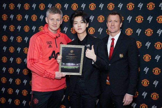 鹿晗看曼联联赛视频,pp体育直播欧冠联赛