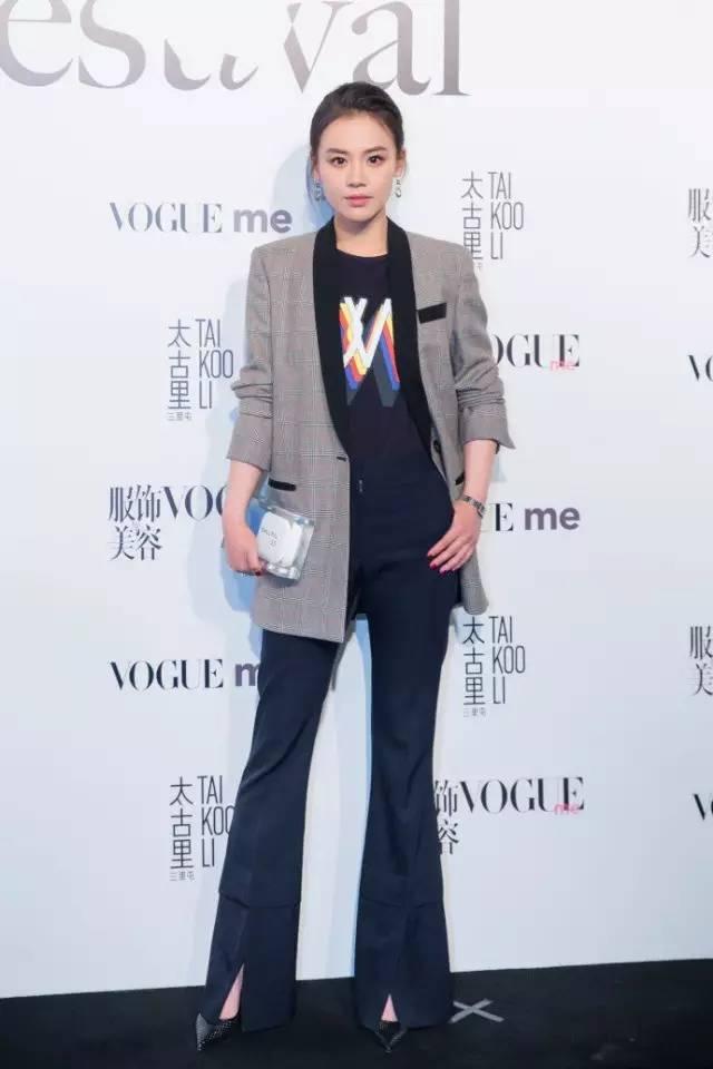 卡戴珊水钻长筒高跟鞋,卡戴珊尖头高跟鞋