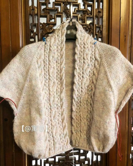 针织灯笼袖外套教程,灯笼袖毛衣怎么搭配外套