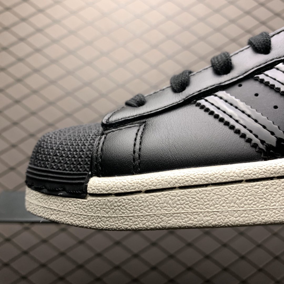 adidasoriginalssuperstar白棕黑,阿迪达斯originalsozweego评测