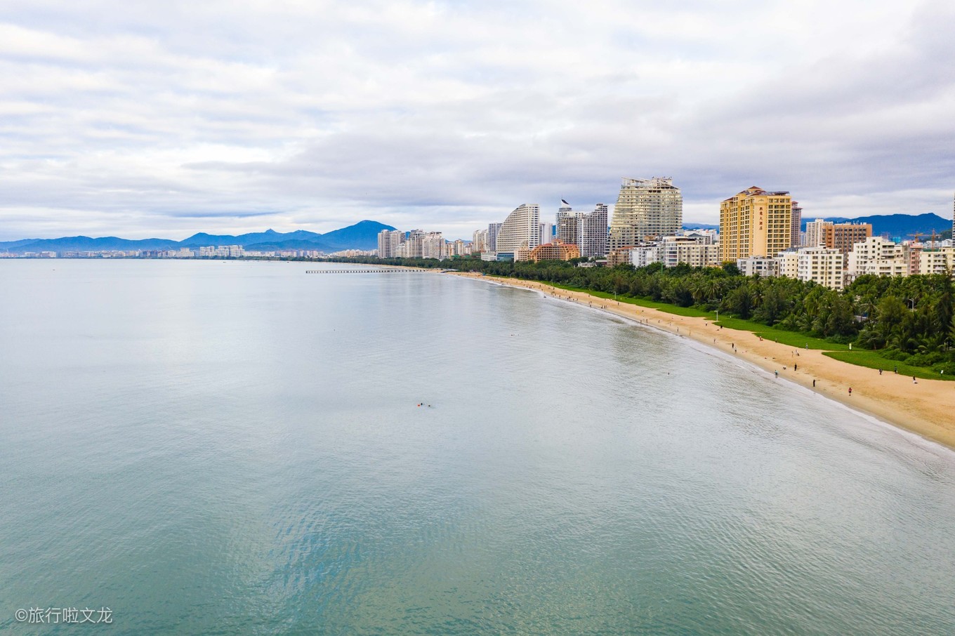 三亚凤凰岛航拍震撼大片,登上山顶俯瞰三亚全景