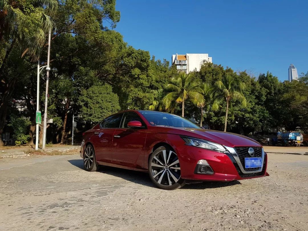 天籁2.0t252马力,一台天籁的成本造价