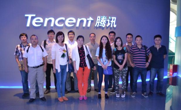 网曝一员工收入证明：一年250万，平均每月20万