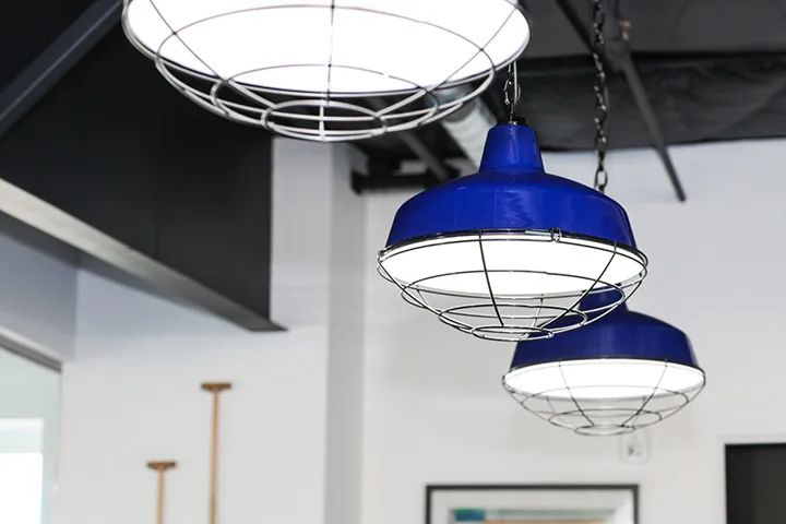 阿迪达斯旧设计,阿迪达斯大楼装修