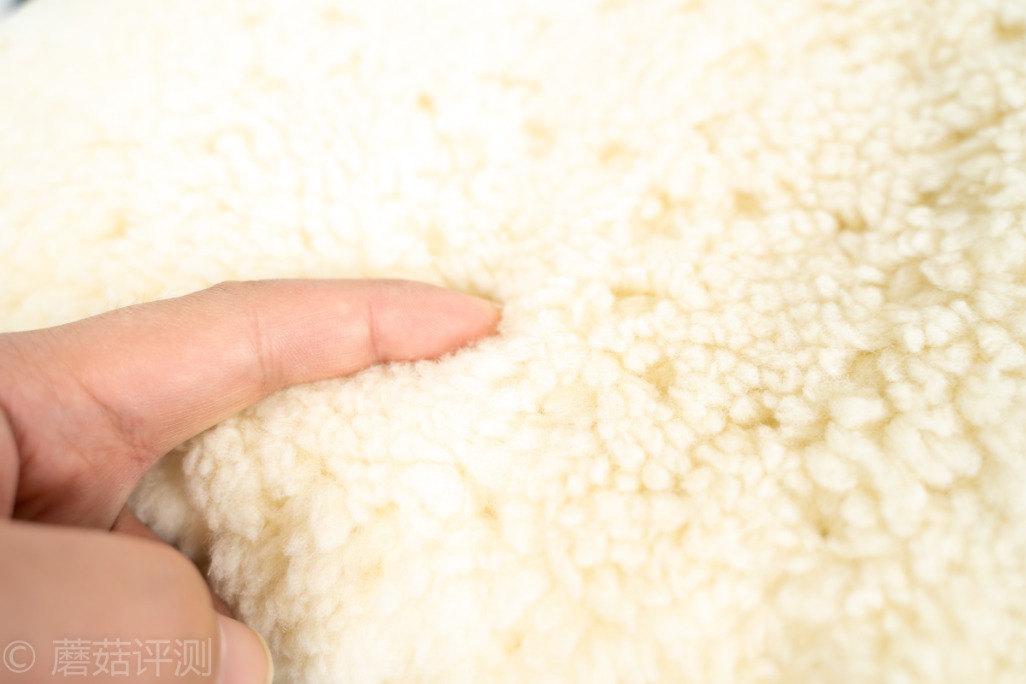 替你守护冬日里最后一抹温暖、日本Srue双人四温区电热毯