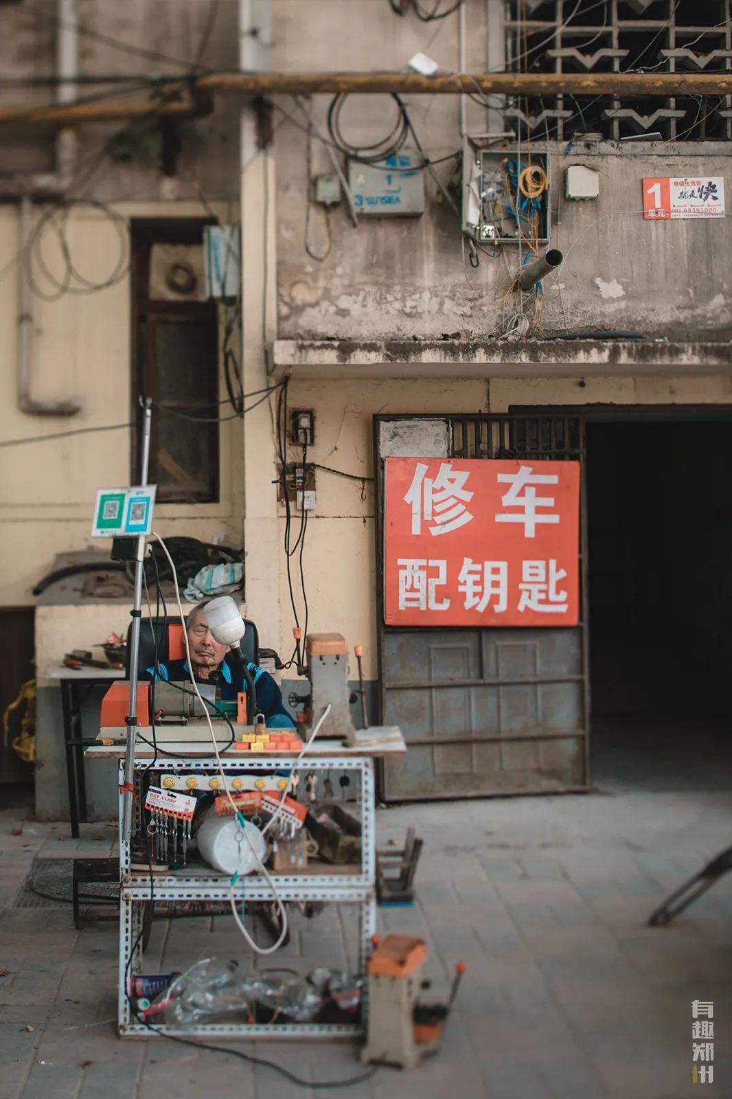 陇海高架下的普通小街，隐匿着几代铁路人的不平凡人生