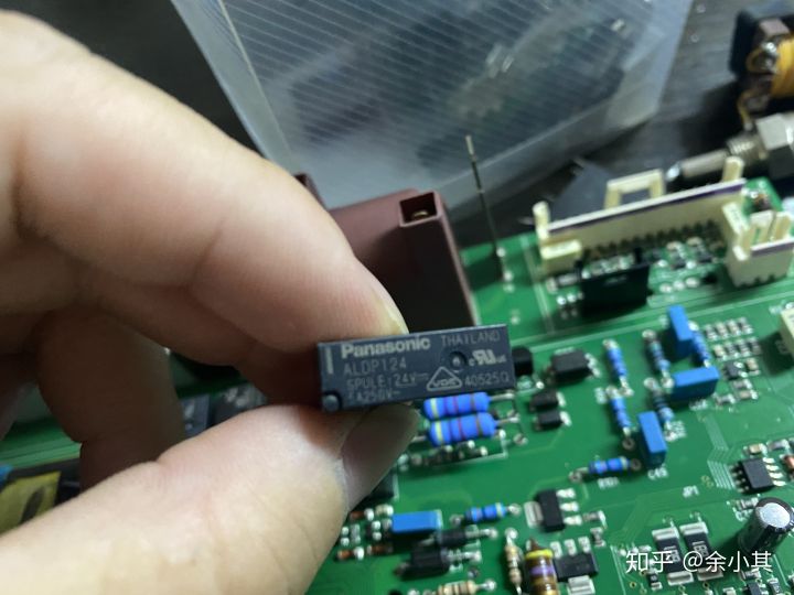 壁挂炉的售后维修案例,壁挂炉保修期内维修收费吗