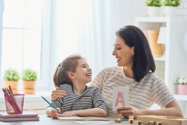 带娃带到崩溃怎么控制情绪,带娃脾气越来越暴躁了该怎么办