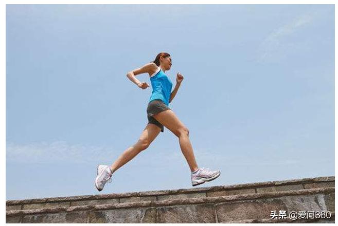 腿部粗壮、腿部肿胀别担心，学会按摩这几个穴位，坚持下去会有效