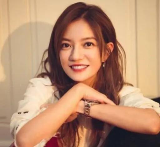 赵薇的经历和感情,赵薇三段感情经历