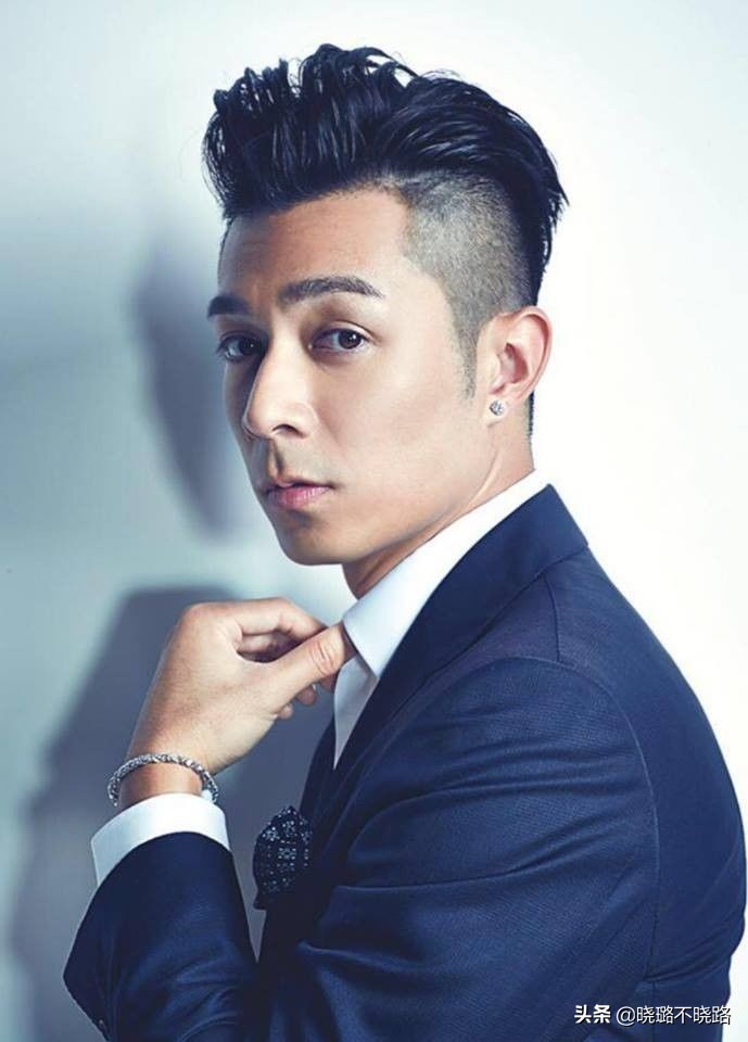 30-35岁大脸男士最佳发型怎么打理,邋遢的发型