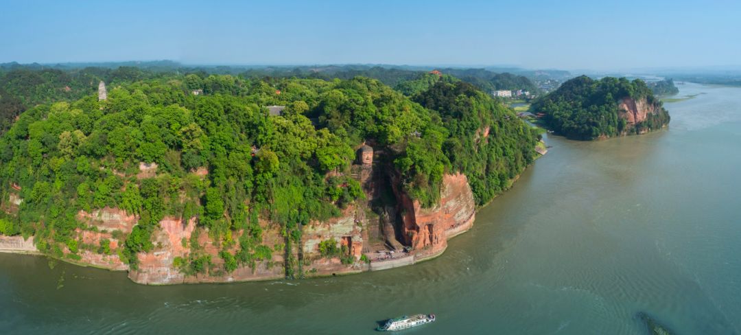 大年初一云游乐山大佛,观光乐山大佛