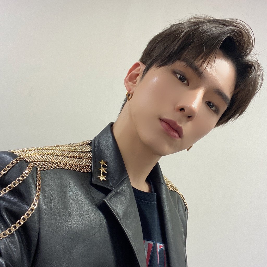 爱豆送给粉丝祝福好暖心,爱豆给粉丝惊喜感人