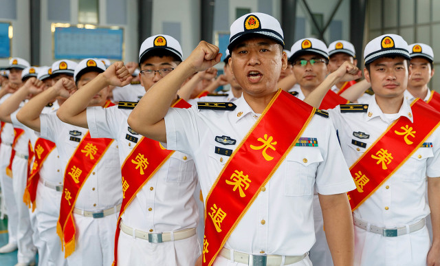 一位服役28年的老退转谈逐月的过渡性和对“神图”的研讨式批判