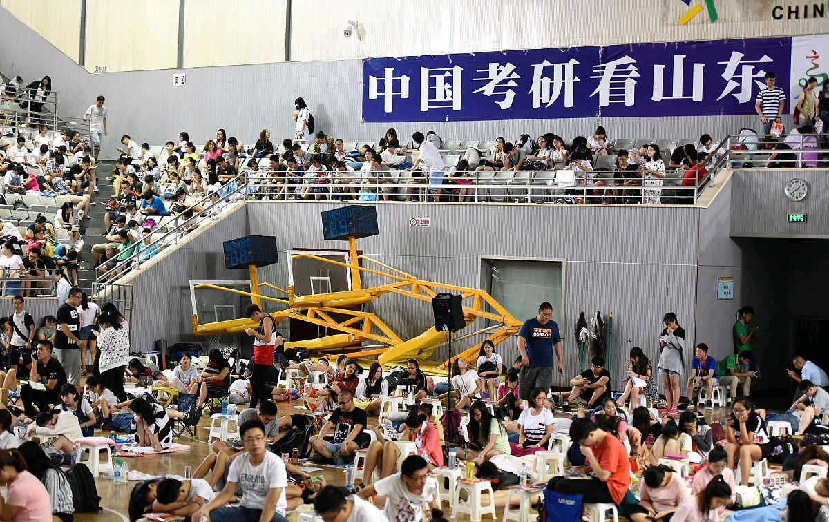 “推免生”的处境尴尬吗?大学生该选择保研还是考研呢?别选错了