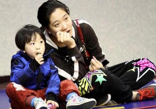 朱芳雨现实照片,朱芳雨以前的照片