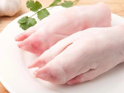 催奶用猪蹄是前蹄还是后蹄好,猪蹄和什么炖能催奶