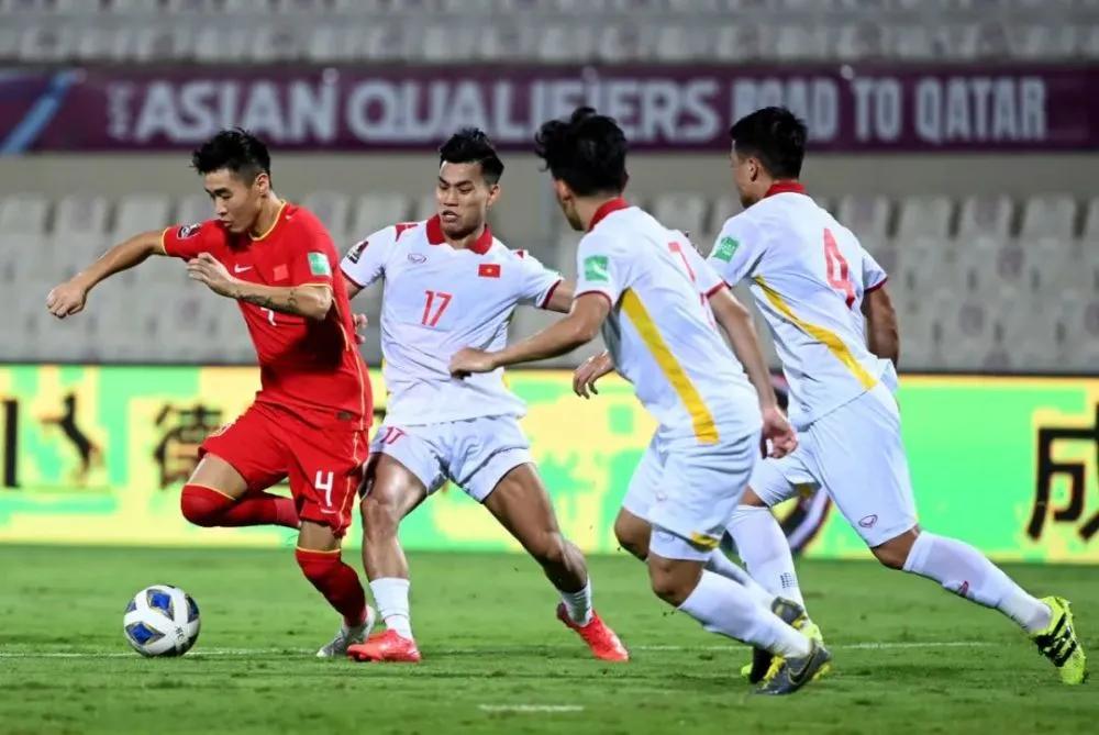 狂言君：啊，国足！哎，国足……