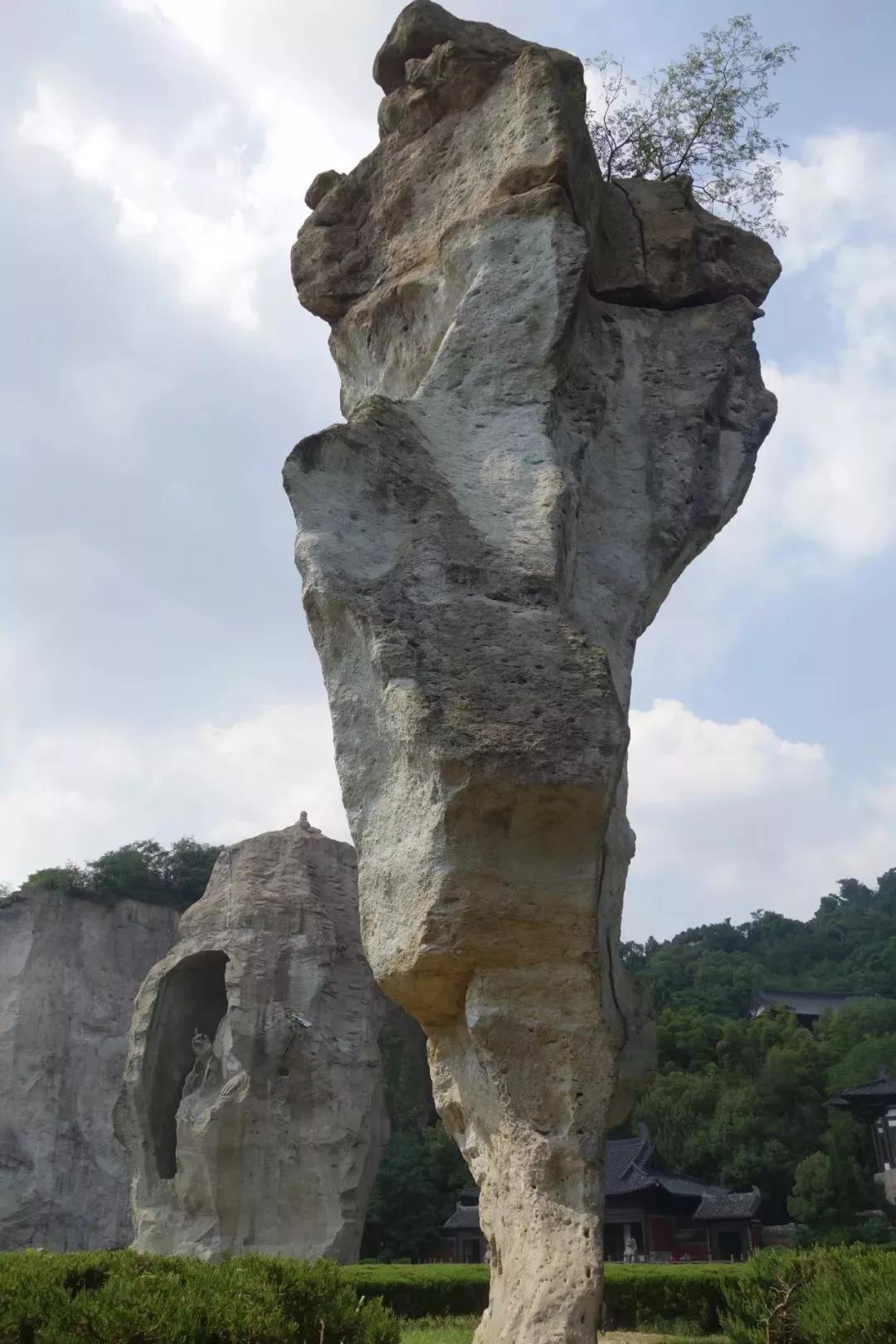 鲁迅笔下的鲁镇是什么样的地方,鲁迅小说中的鲁镇是个怎样的地方