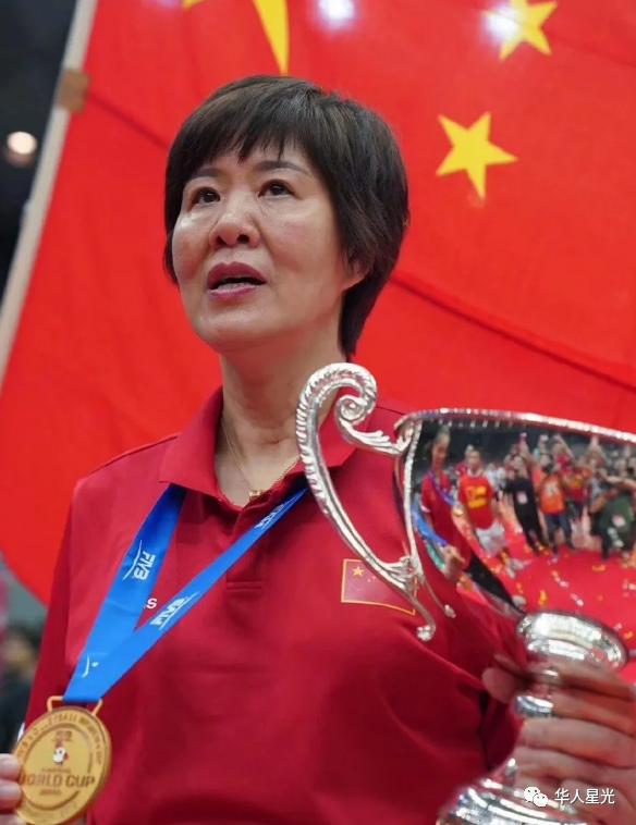 对郎平的评价和看法,各媒体对郎平的评价