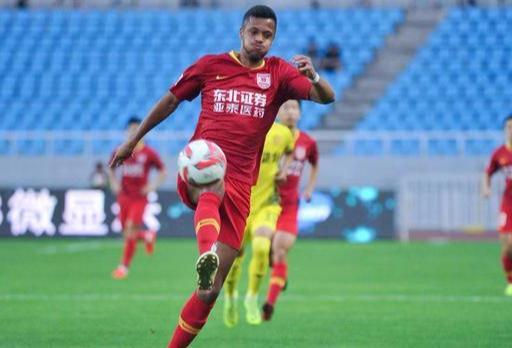 亚泰球员能被英超俱乐部相中,这相当中国一般高中考上了牛津剑桥