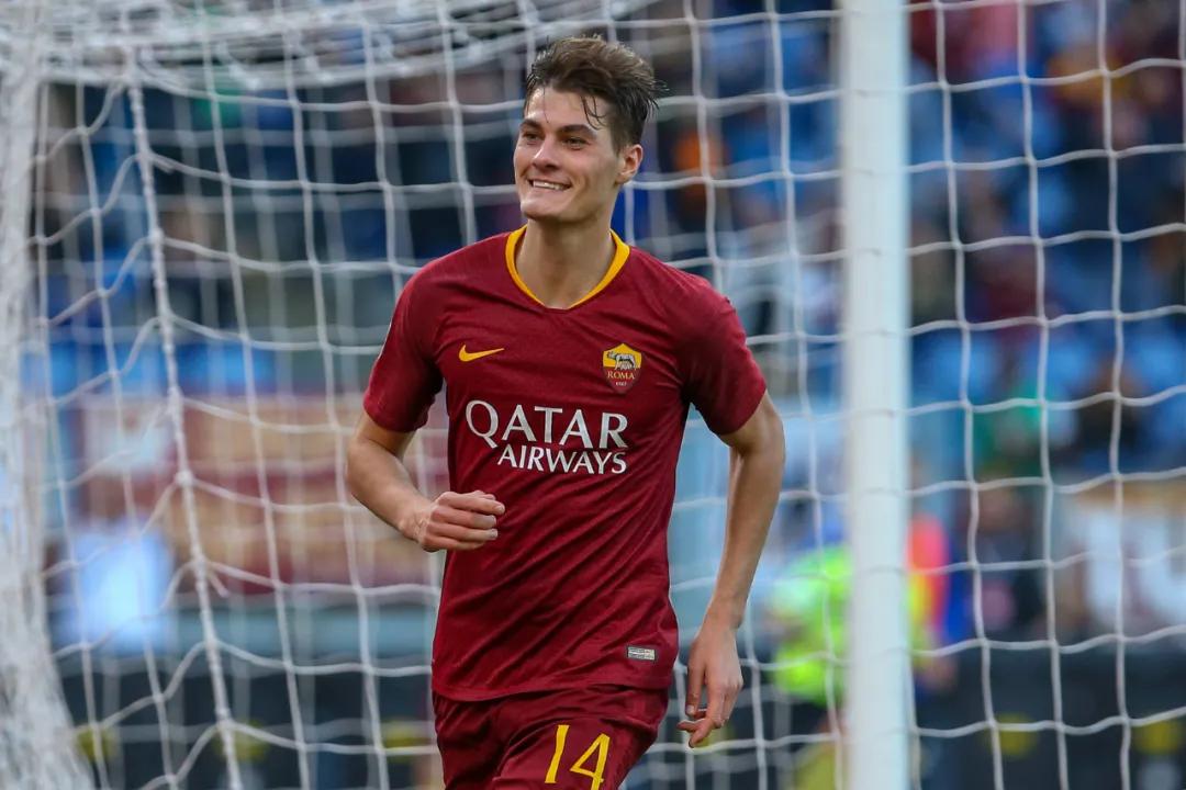 努力的他从来不是水货,这是欧洲最火前锋