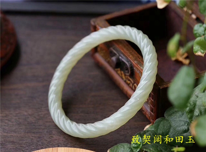 和田玉几何造型手镯,和田玉手镯臻选