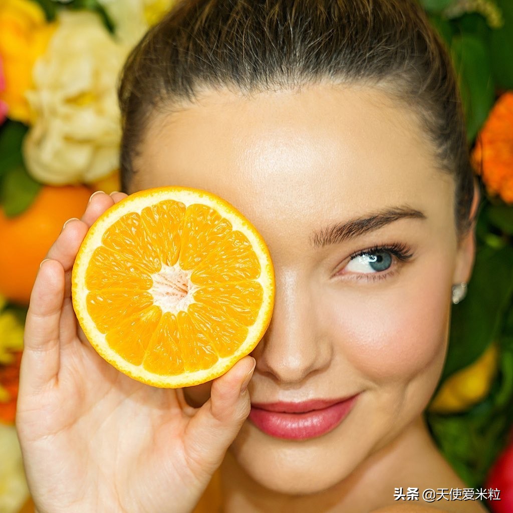 米兰达可儿挺孕肚出街四胎,米兰达可儿怀三胎图片