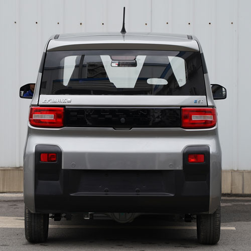 奥迪q5sportback和奔驰glccoupe,奥迪q5轿跑版2024款落地价