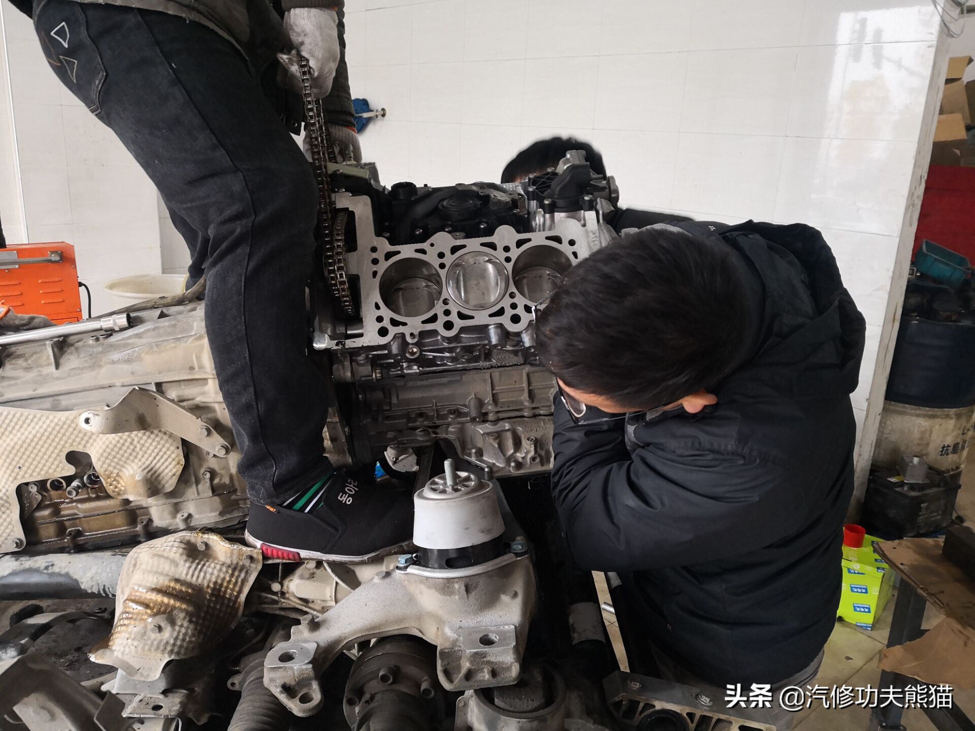 大众途锐急加速发动机故障灯点亮,大众新款途锐车子烧机油