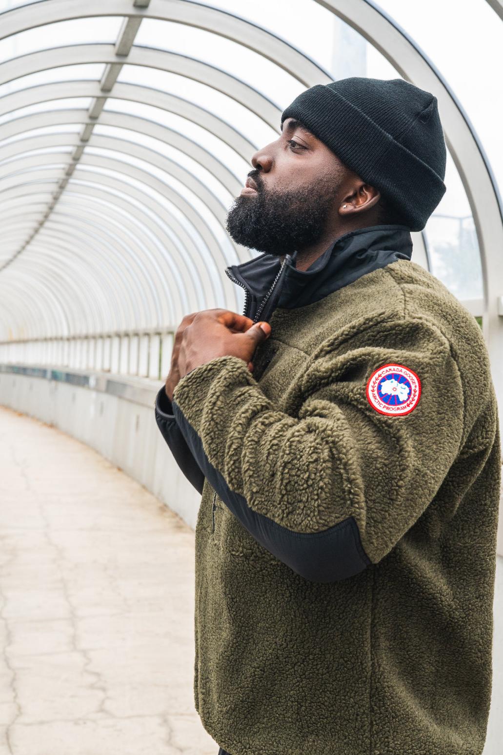 为了不让男朋友把羽绒服穿成“熊样”,我差点挤晕在海澜之家