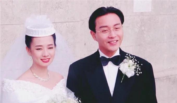 2003年怀念张国荣梅艳芳演唱会,张国荣和梅艳芳互相嫌弃的友情