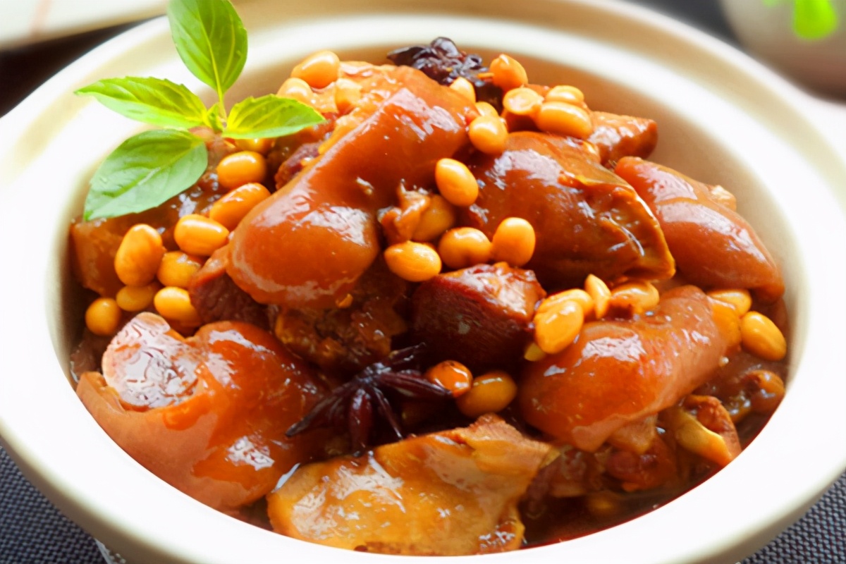 猪蹄怎么炖软烂q弹又不油腻,黄豆炖猪蹄的新做法猪蹄软烂