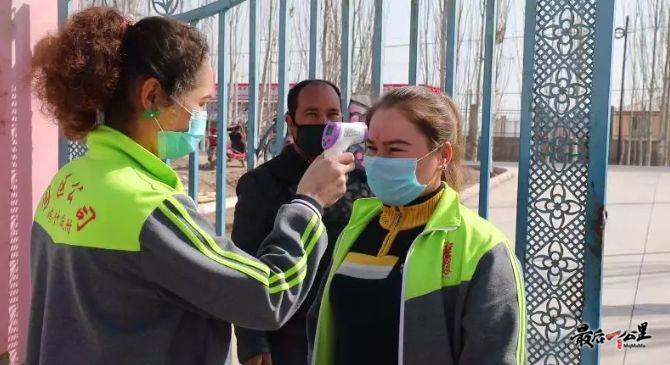 听，那是机器的响声！*疆新**各地奏响“复工曲”