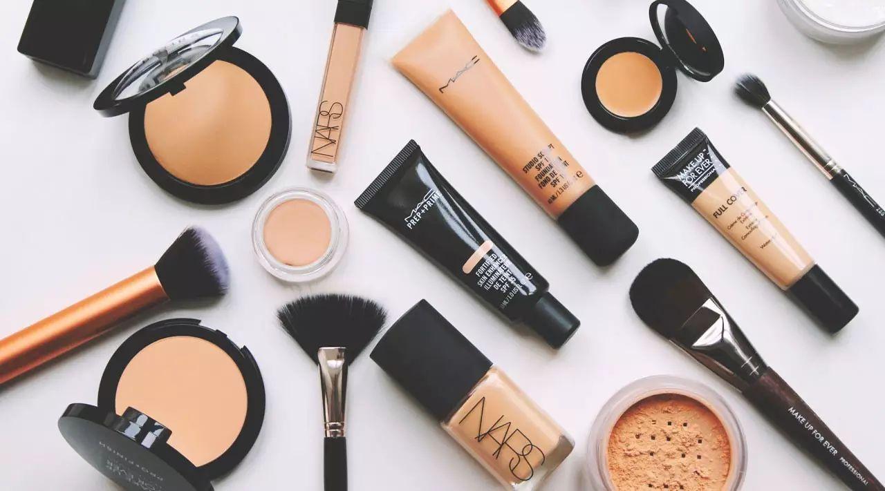 化妆粉底液选错肤质,化妆粉底液选错了