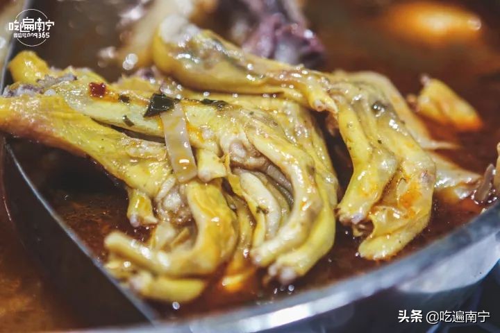 啃了1000斤鸡爪,啃了十几个鸡爪