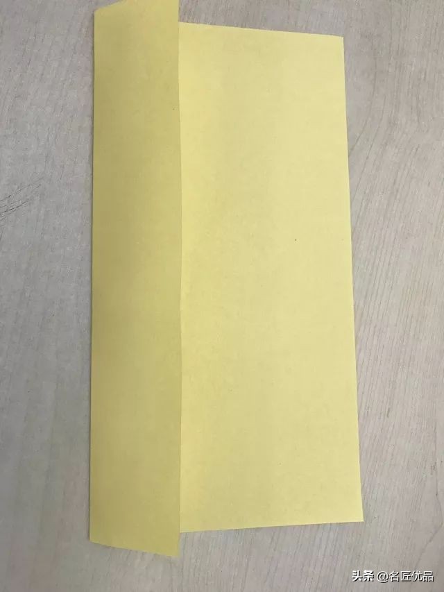 猪年手工制作纸灯笼,大红灯笼手工制作简约过年