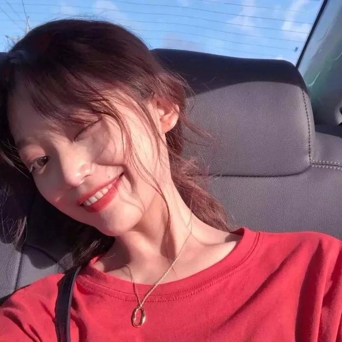 霸气女生闺蜜网名超拽高冷两个字,超好听的闺蜜女生网名