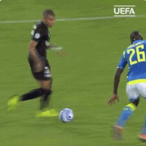 世界前三中卫还是防守鬼才，曼联买他补强需要一亿欧！