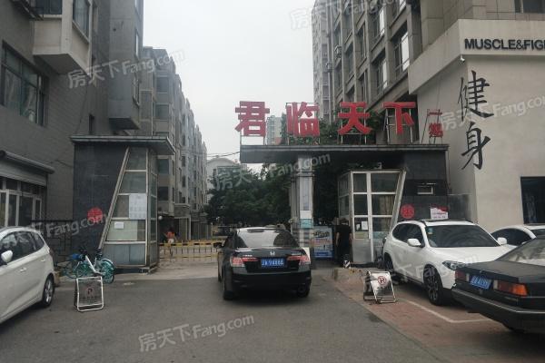 挣不到钱不敢回去,年薪几十万都不敢回家