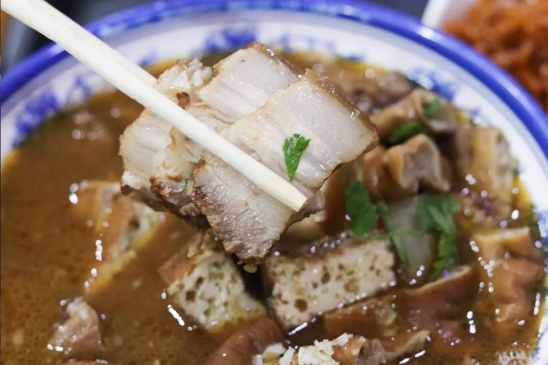 太原地铁2号线周边美食,太原附近人气最旺的美食街